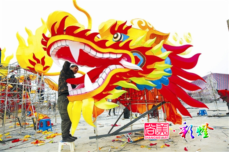 自貢彩燈制作隊(duì)伍如此龐大，是怎樣組織起來的呢？